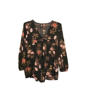 Bobeau floral v neck blouse size medium